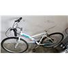Image 5 : WHITE B TWIN BIKE