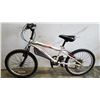 Image 1 : WHITE NAKAMURA BIKE