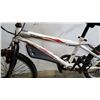 Image 2 : WHITE NAKAMURA BIKE