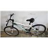 Image 5 : GREEN WHITE RALEIGH BIKE