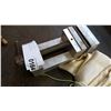 Image 2 : ALUMINUM VICE AND WELDING CURTAIN