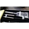 Image 2 : CASED BBQ SET