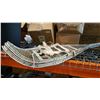 Image 1 : METAL SNOW SHOES
