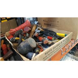 TRAY OF TOOLS AND RUBBER HAMMERS