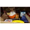 Image 1 : BOX OF KITCHEN ITEMS AND CROCK POT