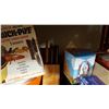 Image 3 : BOX OF KITCHEN ITEMS AND CROCK POT
