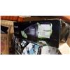 Image 2 : SHARK WET DRY VAC AND 2 CORDLESS SHARK VACCUMS