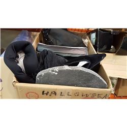 HALLOWEEN COSTUMES