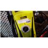 Image 2 : POWER IT PRESSURE WASHER AND GARDEN HOSE