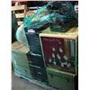Image 1 : PALLET OF STORAGE LOCKER GOODS
