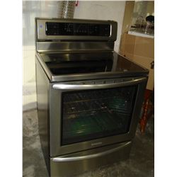 AS NEW KITCHEN AID STAINLESS INDUCTION OVEN WITH GLASS TOP STOVE WORKING ORDER