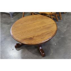 ROUND OAK COFFEE TABLE