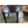 Image 2 : SQUARE MODERN DARK FINISH TABLE