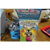 Image 2 : 2 VINTAGE GUMBALL MACHINES