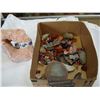 Image 1 : TRAY OF SEMI PRECIOUS STONES