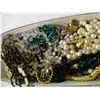 Image 2 : LOT OF COSTUME JEWELRY