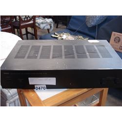 YAMAHA 2/4 CHANNEL POWER AMP M-35