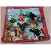 Image 2 : TWO TOTES OF VINTAGE COLLECTIBLES