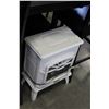 Image 2 : WHITE ELECTRIC HEATER