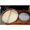 Image 2 : 2 HIDE DRUMS