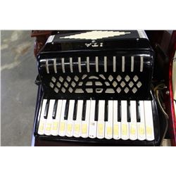 TITAN ACCORDIAN MADE IN ITALY