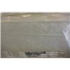 Image 2 : SIMMONS DOUBLE SIZE PILLOW TOP JULIANNE MATRESS