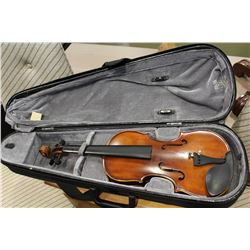 DESIGNED IN NEW YORK VIOLIN IN CASE NO BOW