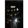 Image 2 : SCHECTER DIAMOND SERIES ELECTRIC GUITAR IN HARD SHELL CASE