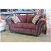 Image 2 : NEW ASHLEY RED FABRIC WOOD FRAMED LOVESEAT WITH 2 ACCENT PILLOWS, RETAIL $1812