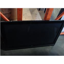 LG FLAT SCREEN TV WITH WALL MOUNT 42 INCH