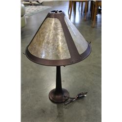 METAL TABLE LAMP