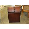 Image 1 : WICKER LAUNDRY HAMPER