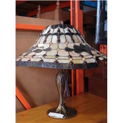 LEADED GLASS TABLE LAMP