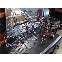 METAL WINE RACK AND CENTER PIECE