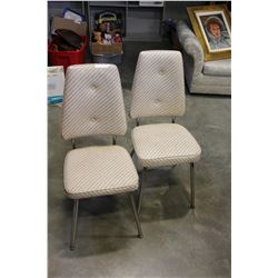 2 VINTAGE CHAIRS