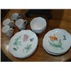 Image 1 : 4 PLACE SETTINGS LENOX BUTTERFLY MEADOW CHINA SET