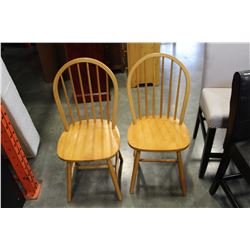 2 HOOPBACK CHAIRS