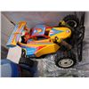 Image 3 : LOT OF GAS POWERED RC CARS AND BOTTLE OF RC GAS/NITRO
