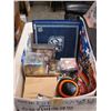 Image 1 : LOT OF SPORTS COLLECTIBLES AND MEMORIBILIA