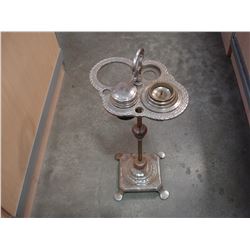 SHAVING STAND AND FIRE EXTINGUISHER