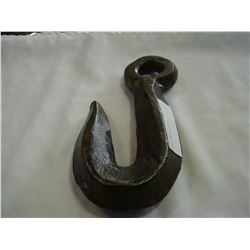 METAL HAMMERED HOOK