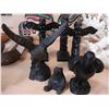 Image 2 : LOT OF TOTEM POLES AND BIRD FIGURES