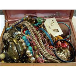 ESTATE LOT OF JEWELRY