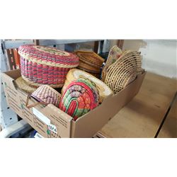 TRAY OF WOVEN BASKETS