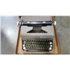 Image 2 : VINTAGE SPEEDWRITER TYPEWRITER