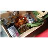 Image 3 : BOX OF VINTAGE COLLECTIBLES AMBER WARNING LIGHT, POTTERY CROCK, ANIMAL MAILBOX AND STAINED GLASS BUT