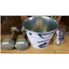 Image 1 : CANUCKS METAL PAIL, COASTERS AND GLASS AND DUMBELLS
