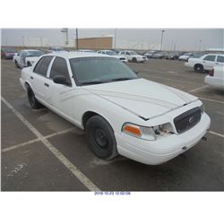 2002 - FORD CROWN VICTORIA  // TEXAS TITLE