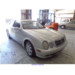 2000 - MERCEDES BENZ CLK320