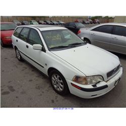 2002 - VOLVO V50